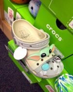 wholesale Crocs pallets for sale - Image 3