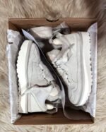 UGG sneakers Pallets liquidation Wholesale - Image 4