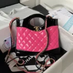 Wholesale Handbags Pallets Liquidation online - Image 7